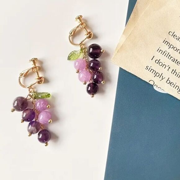 🍇🆕🍃Boho Purple Grape Design Crystal Decor Dangle Earrings 🍇 - Picture 5 of 10